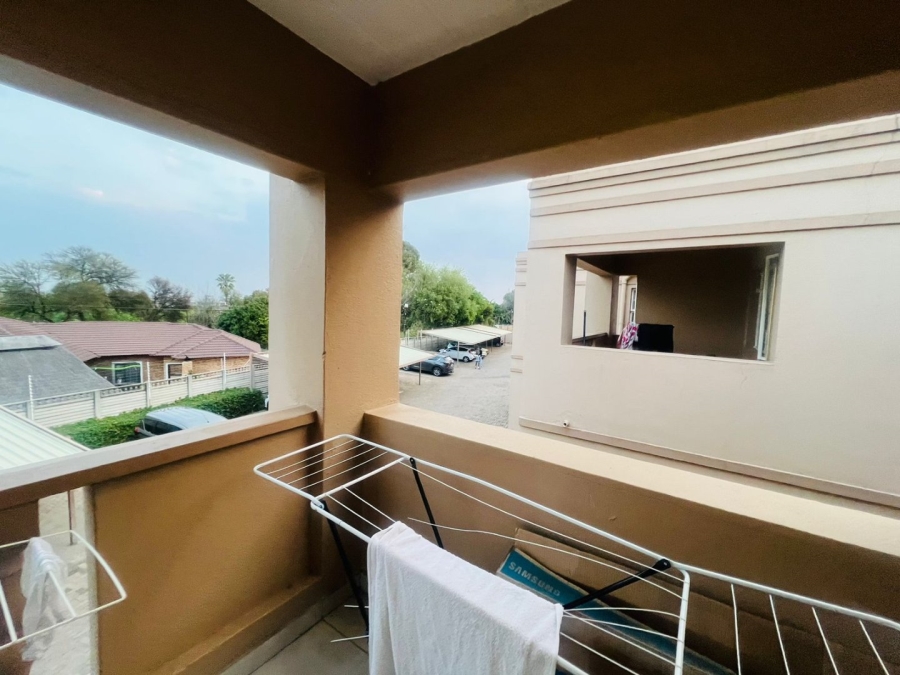 2 Bedroom Property for Sale in Vorna Valley Gauteng