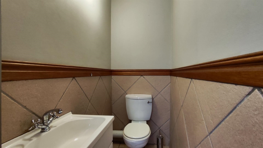 5 Bedroom Property for Sale in Vanderbijlpark SW 5 Gauteng