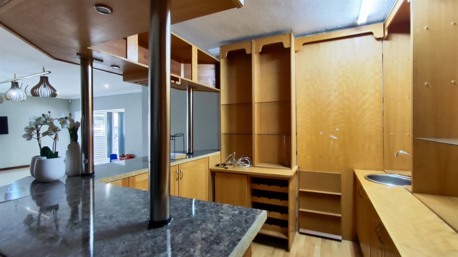 5 Bedroom Property for Sale in Vanderbijlpark SW 5 Gauteng