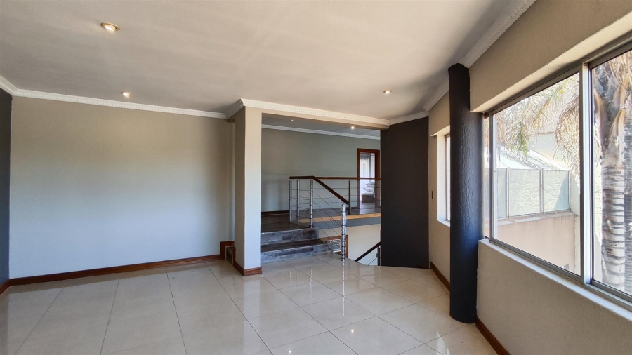 5 Bedroom Property for Sale in Vanderbijlpark SW 5 Gauteng