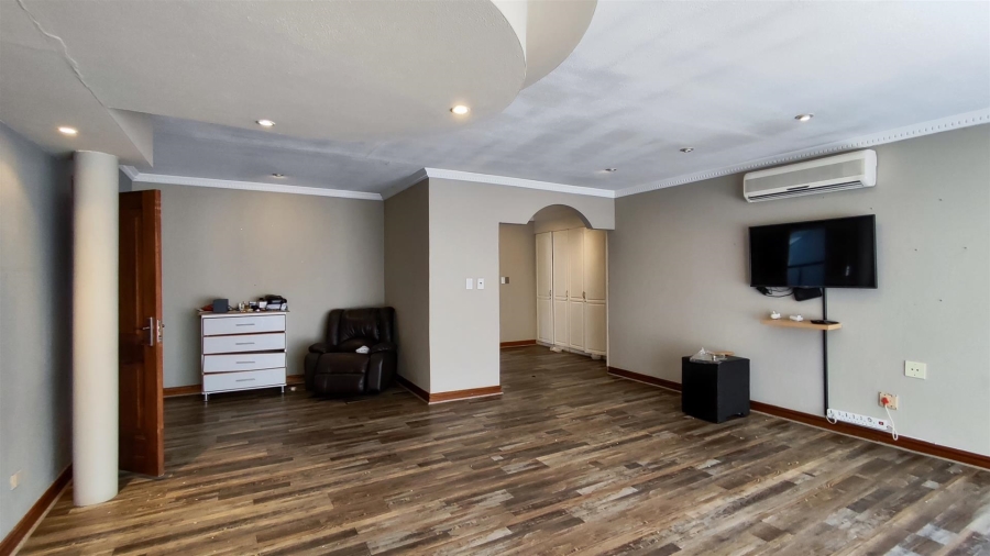 5 Bedroom Property for Sale in Vanderbijlpark SW 5 Gauteng