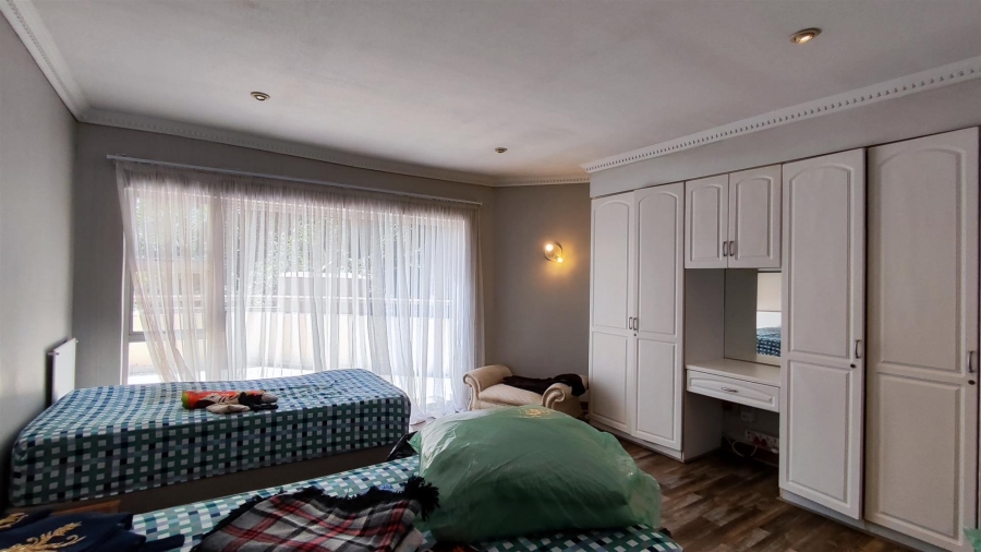 5 Bedroom Property for Sale in Vanderbijlpark SW 5 Gauteng