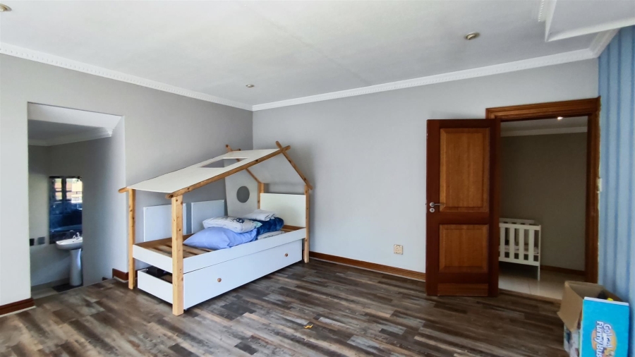 5 Bedroom Property for Sale in Vanderbijlpark SW 5 Gauteng