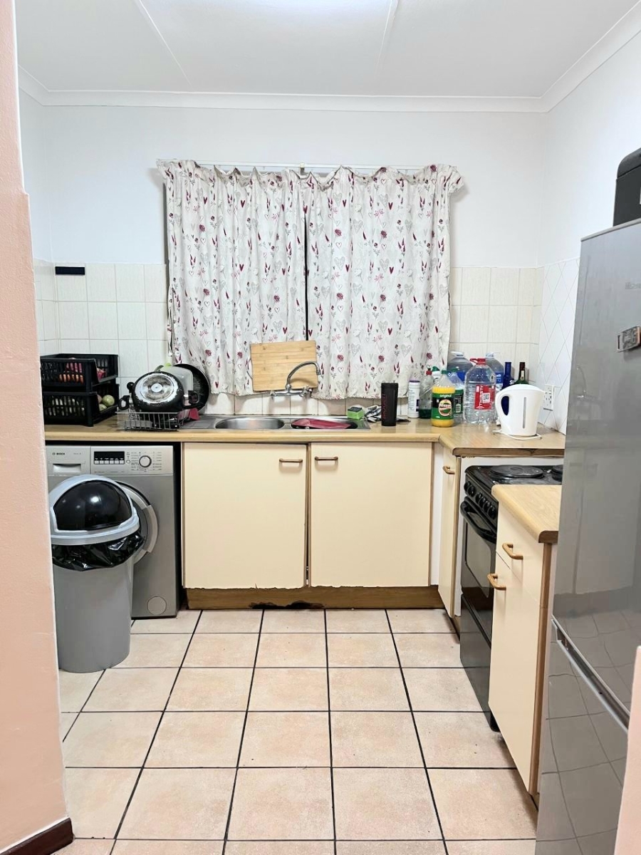 1 Bedroom Property for Sale in Vorna Valley Gauteng