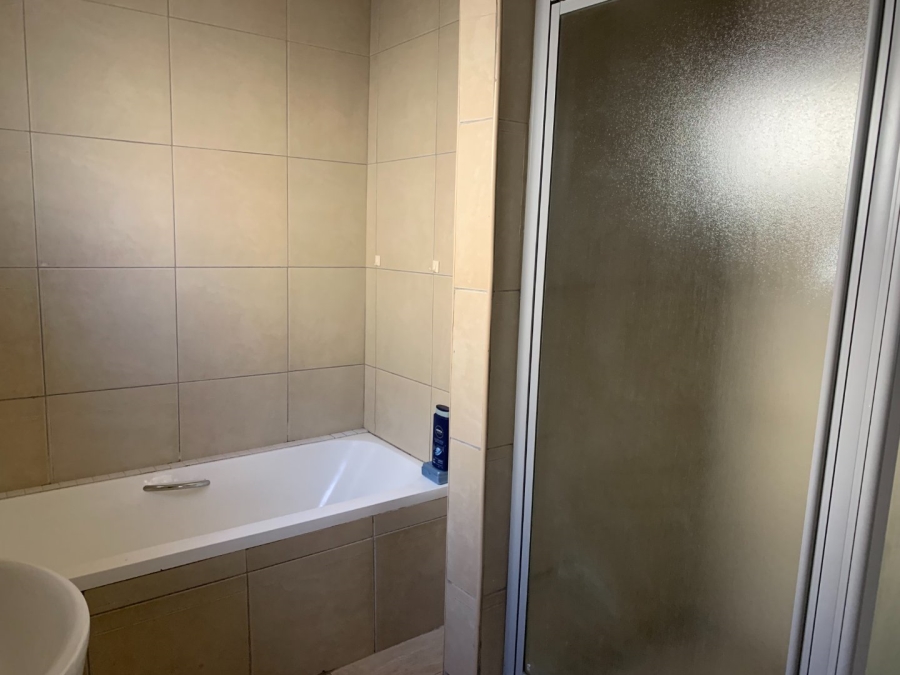 3 Bedroom Property for Sale in Noordwyk Gauteng