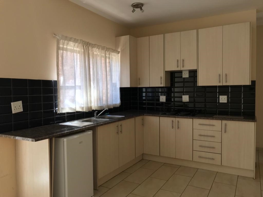 To Let 2 Bedroom Property for Rent in Windsor West Gauteng