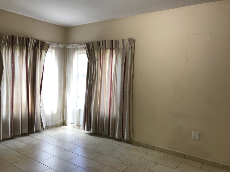 To Let 2 Bedroom Property for Rent in Windsor West Gauteng