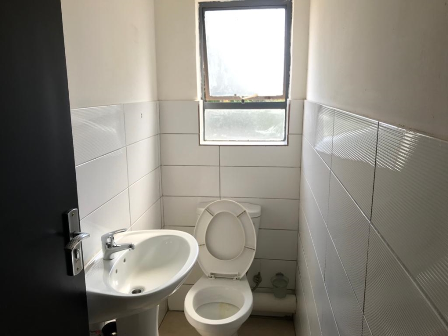 To Let 2 Bedroom Property for Rent in Windsor West Gauteng