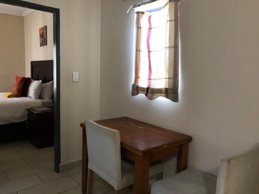 To Let 1 Bedroom Property for Rent in Windsor West Gauteng