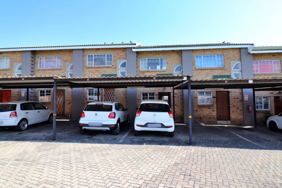 2 Bedroom Property for Sale in Primrose Hill Gauteng
