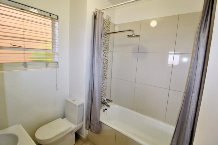 1 Bedroom Property for Sale in Malvern East Gauteng