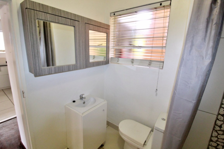 1 Bedroom Property for Sale in Malvern East Gauteng