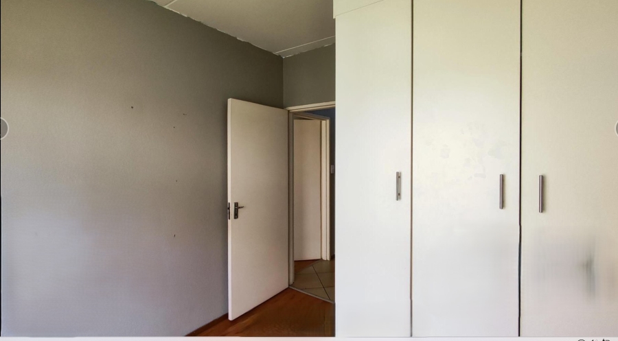 3 Bedroom Property for Sale in Albertsdal Gauteng