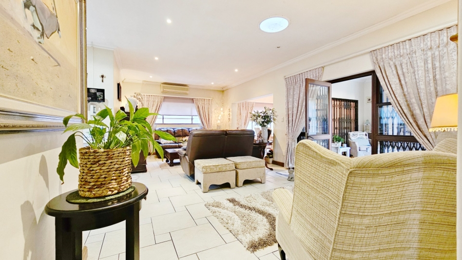 3 Bedroom Property for Sale in Three Rivers Proper Gauteng