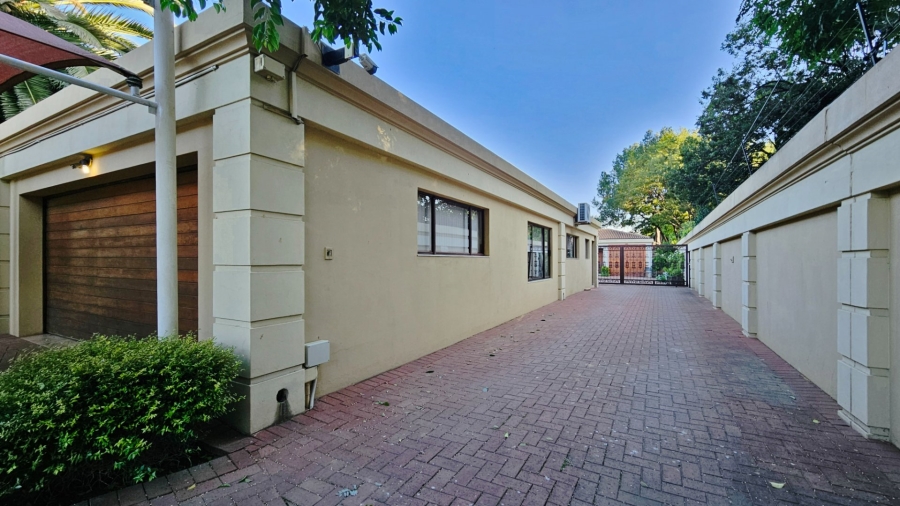 3 Bedroom Property for Sale in Three Rivers Proper Gauteng