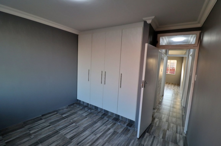 2 Bedroom Property for Sale in Malvern East Gauteng