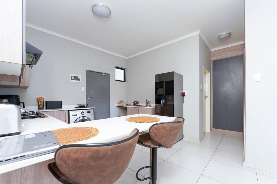 2 Bedroom Property for Sale in Midridge Park Gauteng
