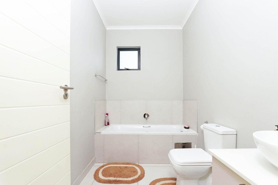 2 Bedroom Property for Sale in Midridge Park Gauteng