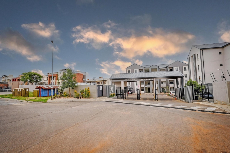 2 Bedroom Property for Sale in Midridge Park Gauteng