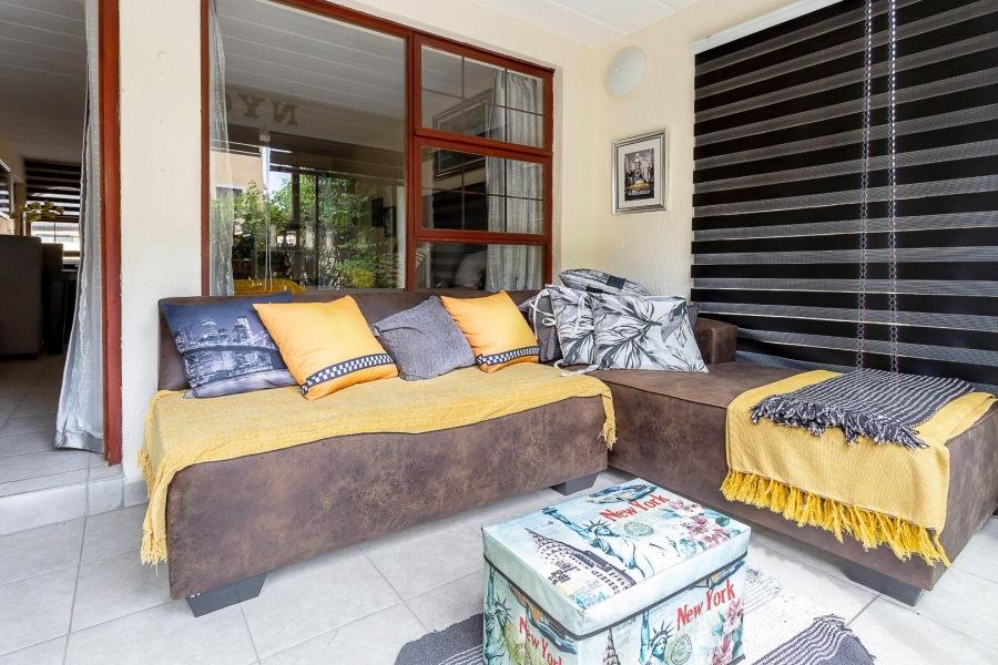 To Let 1 Bedroom Property for Rent in Sundowner Gauteng