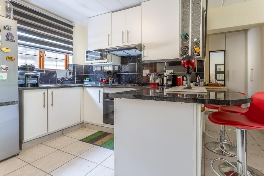 To Let 1 Bedroom Property for Rent in Sundowner Gauteng