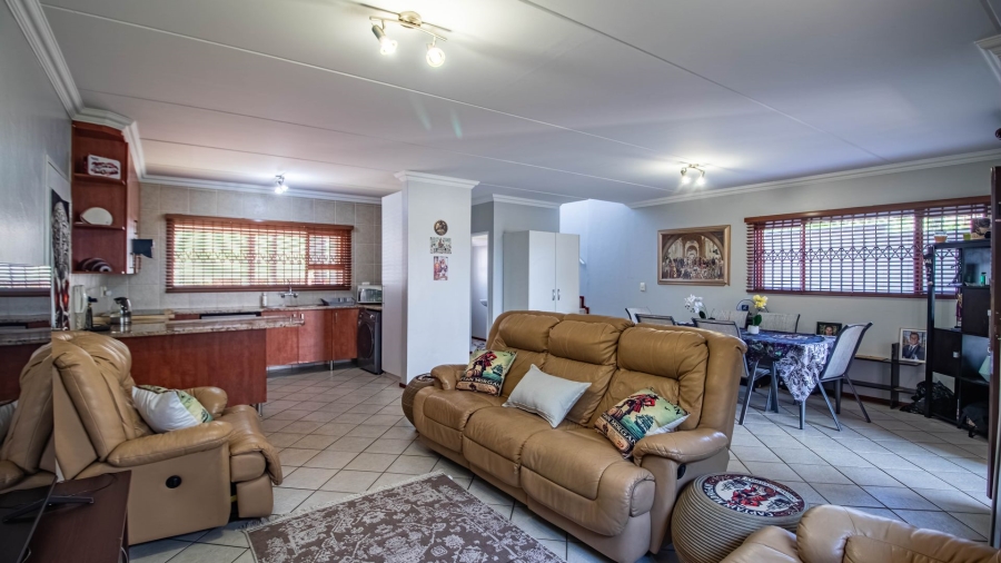 3 Bedroom Property for Sale in Glenvista Gauteng