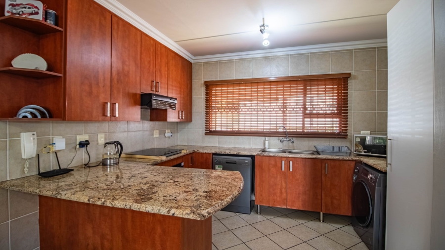 3 Bedroom Property for Sale in Glenvista Gauteng