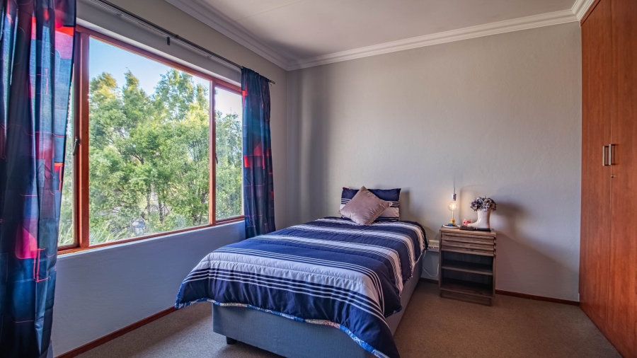 3 Bedroom Property for Sale in Glenvista Gauteng