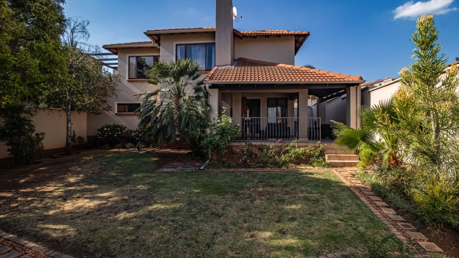3 Bedroom Property for Sale in Glenvista Gauteng