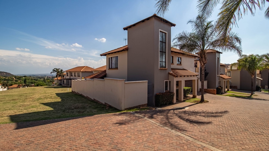 3 Bedroom Property for Sale in Glenvista Gauteng