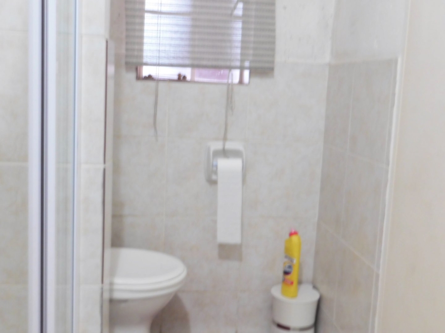 To Let 2 Bedroom Property for Rent in Comet Gauteng