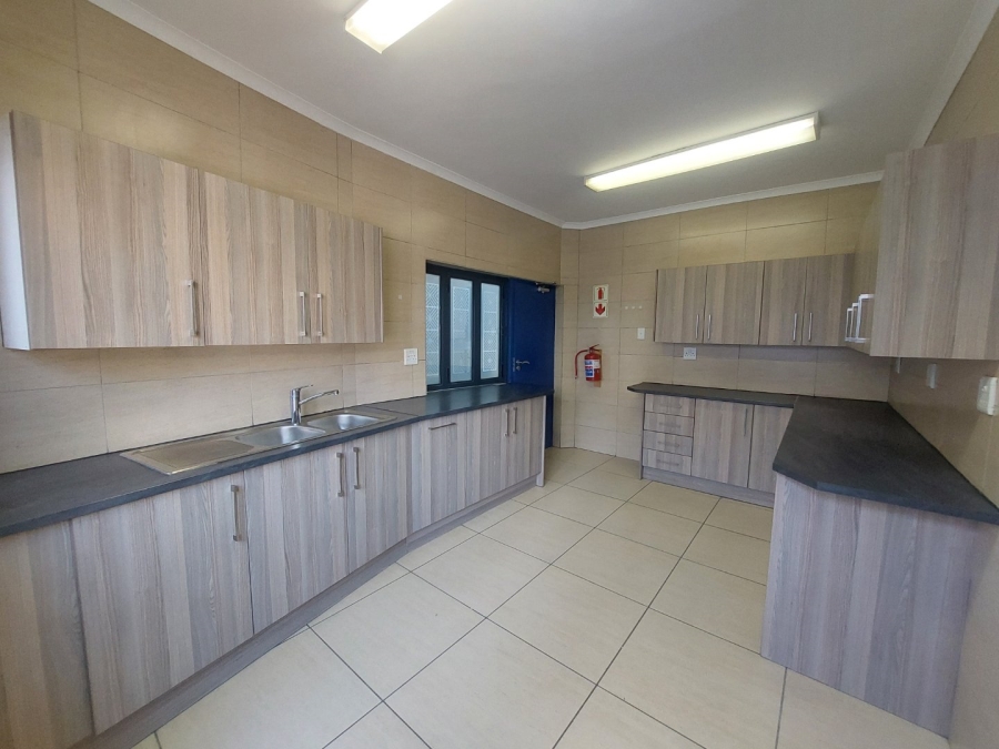 Commercial Property for Sale in Woodmead Gauteng
