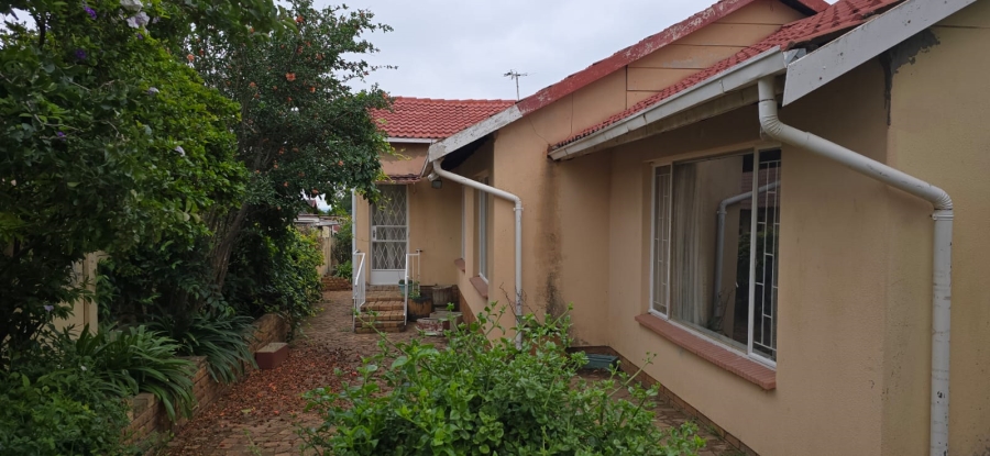 3 Bedroom Property for Sale in Tulisa Park Gauteng
