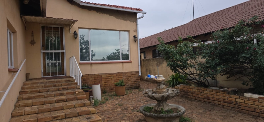 3 Bedroom Property for Sale in Tulisa Park Gauteng