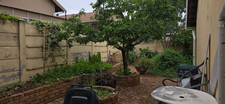 3 Bedroom Property for Sale in Tulisa Park Gauteng