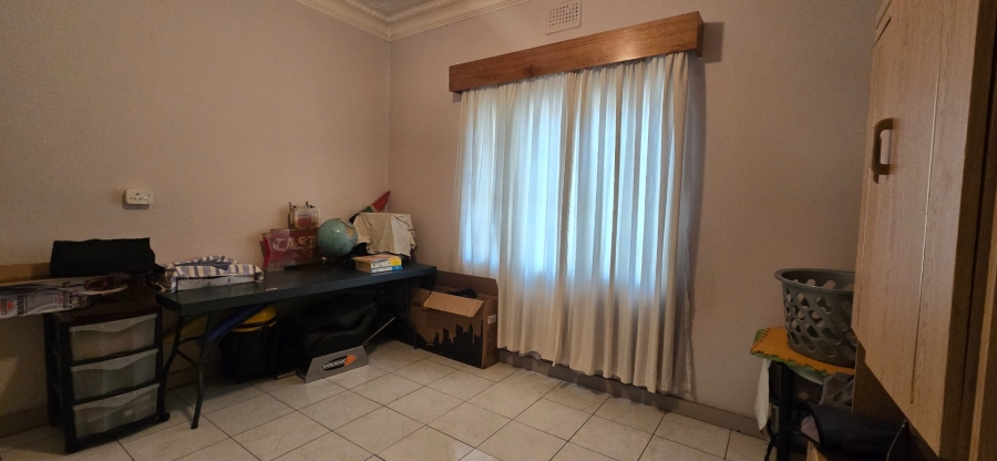 6 Bedroom Property for Sale in Sydenham Gauteng