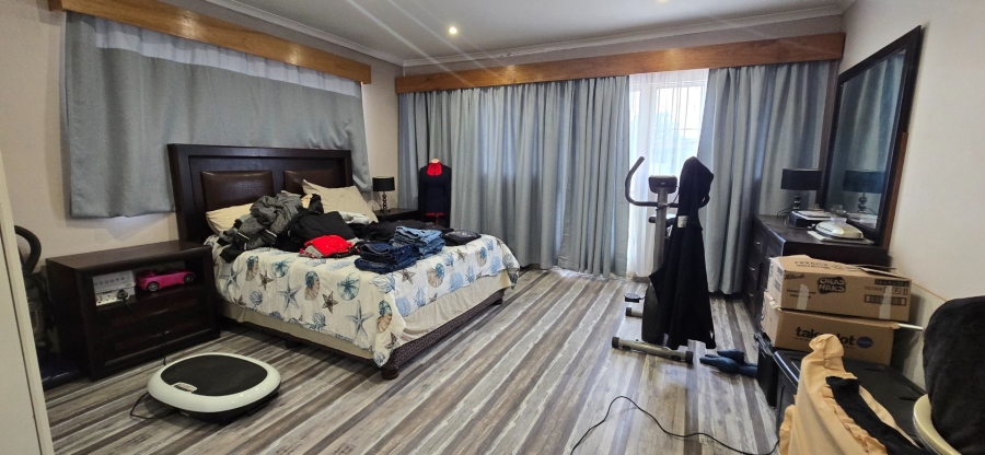 6 Bedroom Property for Sale in Sydenham Gauteng