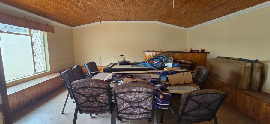 6 Bedroom Property for Sale in Sydenham Gauteng