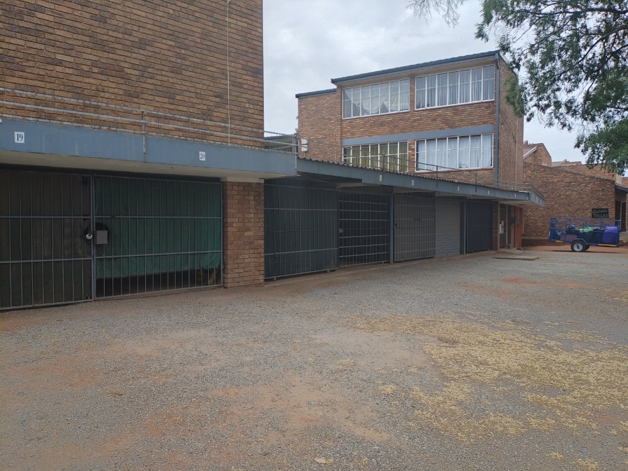 1 Bedroom Property for Sale in Casseldale Gauteng