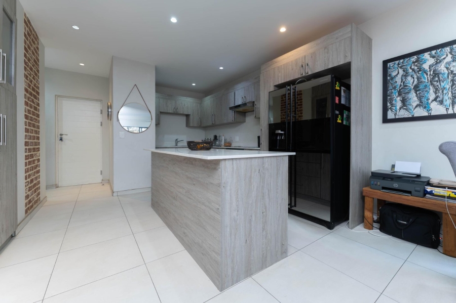 To Let 4 Bedroom Property for Rent in Morningside Gauteng