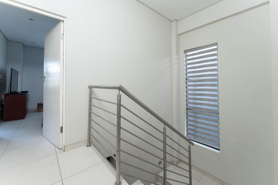 To Let 4 Bedroom Property for Rent in Morningside Gauteng