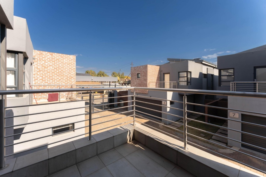 To Let 4 Bedroom Property for Rent in Morningside Gauteng