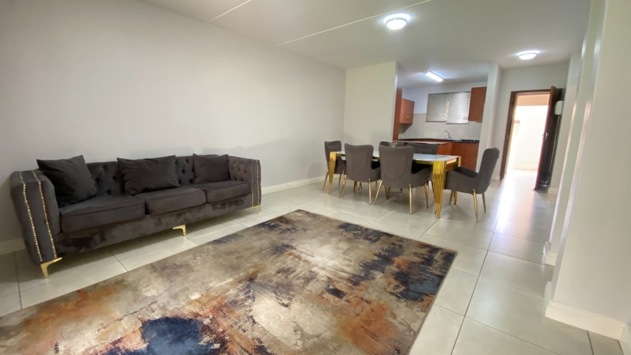 To Let 2 Bedroom Property for Rent in Fourways Gauteng