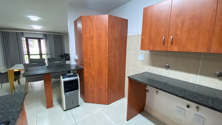 To Let 2 Bedroom Property for Rent in Fourways Gauteng