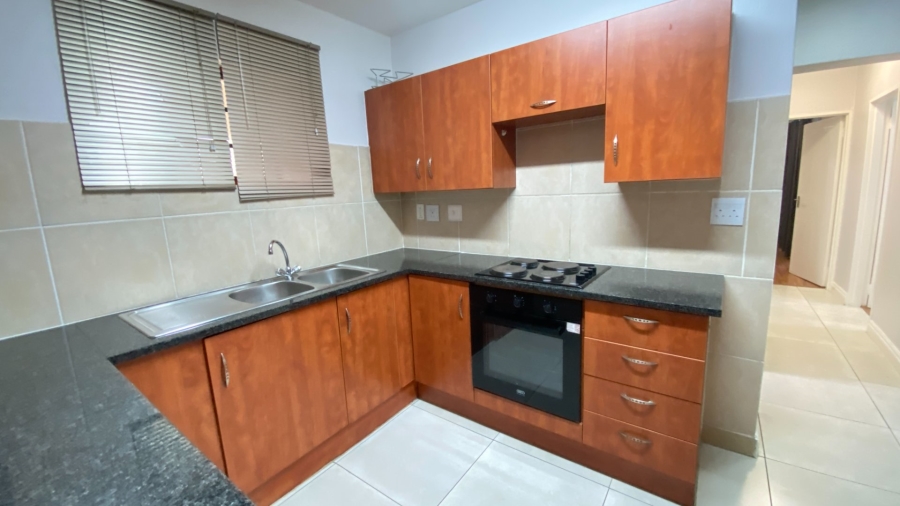 To Let 2 Bedroom Property for Rent in Fourways Gauteng