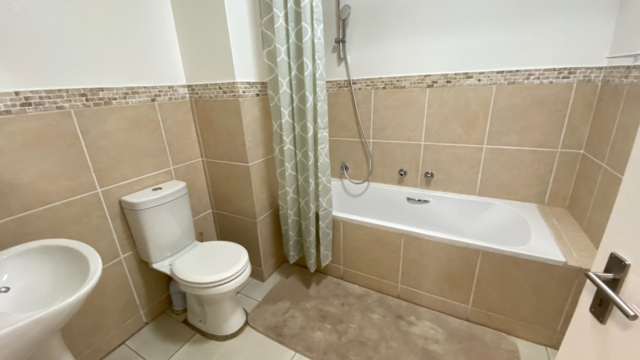 To Let 2 Bedroom Property for Rent in Fourways Gauteng