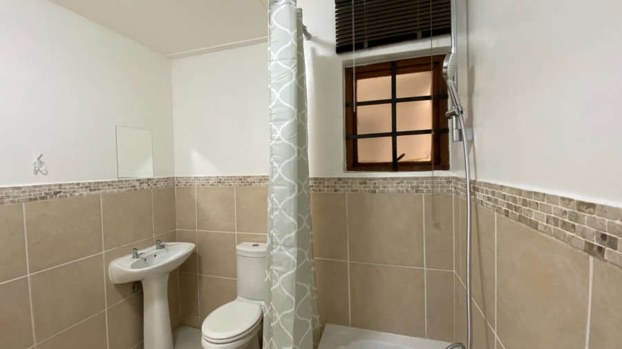 To Let 2 Bedroom Property for Rent in Fourways Gauteng