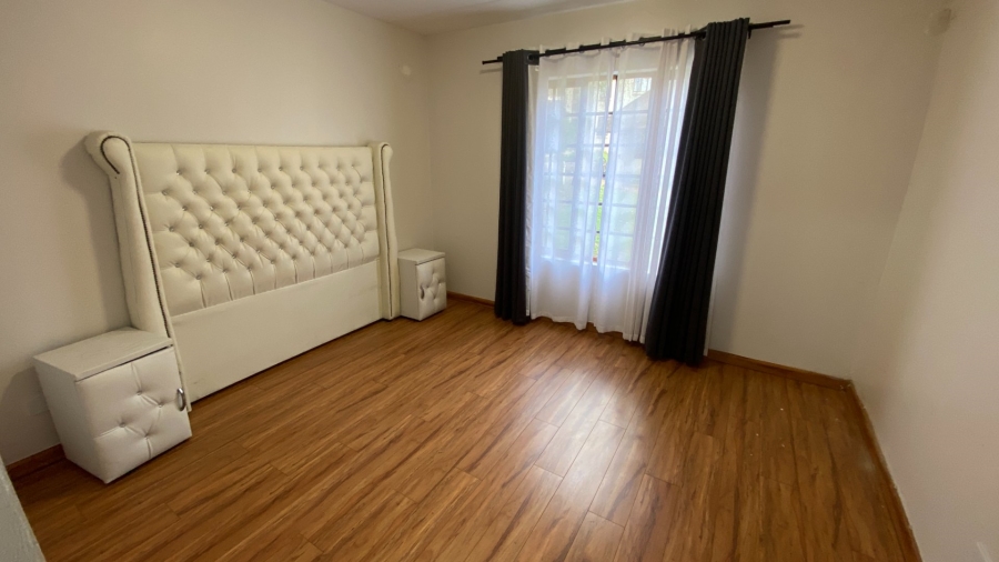 To Let 2 Bedroom Property for Rent in Fourways Gauteng