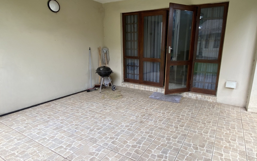 To Let 2 Bedroom Property for Rent in Fourways Gauteng