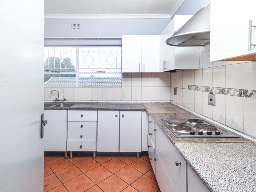 4 Bedroom Property for Sale in Mulbarton Gauteng